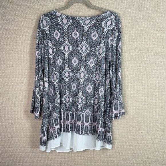 NWOT Rose & Olive Flowy Long Sleeve Blouse Tunic Top Women Plus Size 3X Gray/Pin - Picture 9 of 11